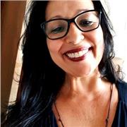 Professora francês, adora trabalhar com crianças , jovens e adultos